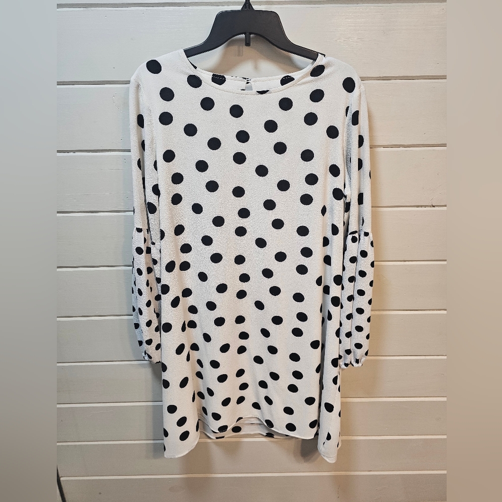 Polkadot Mini Shift Dress with Belle Sleeves, size Large, from Catos 2015